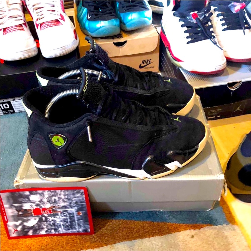 1999 air Jordan indigo 14s
